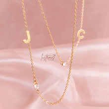 Load image into Gallery viewer, Sideway Initial Necklace
